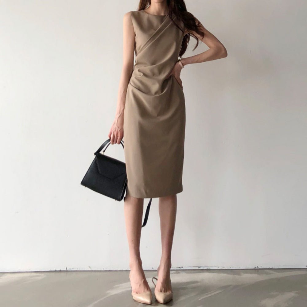 訳あり　新品　クレージュ レディース　ワンピース　ノースリーブ 膝丈　M〜L ノースリーブドレープ膝丈ワンピース｜オフィスカジュアル