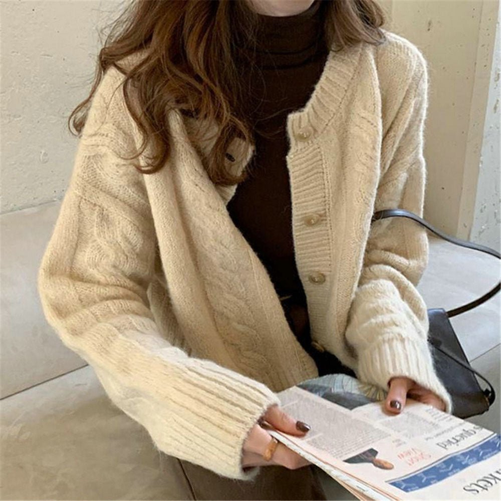 セシリーバンセン　ケーブルニット　付け襟カーディガン　Milo Cardigan カーディガン | CECILIE BAHNSEN (Women)/セシリー バンセン