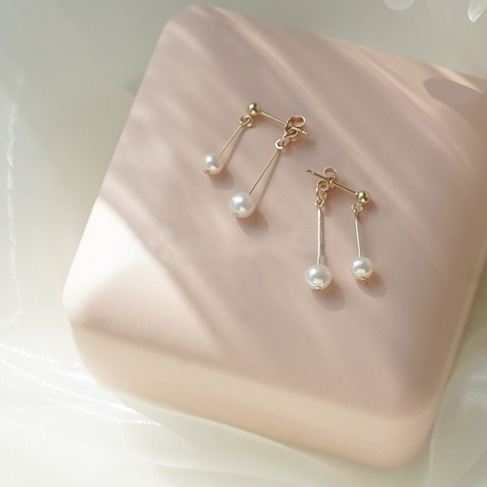 小粒ダブルパールピアス