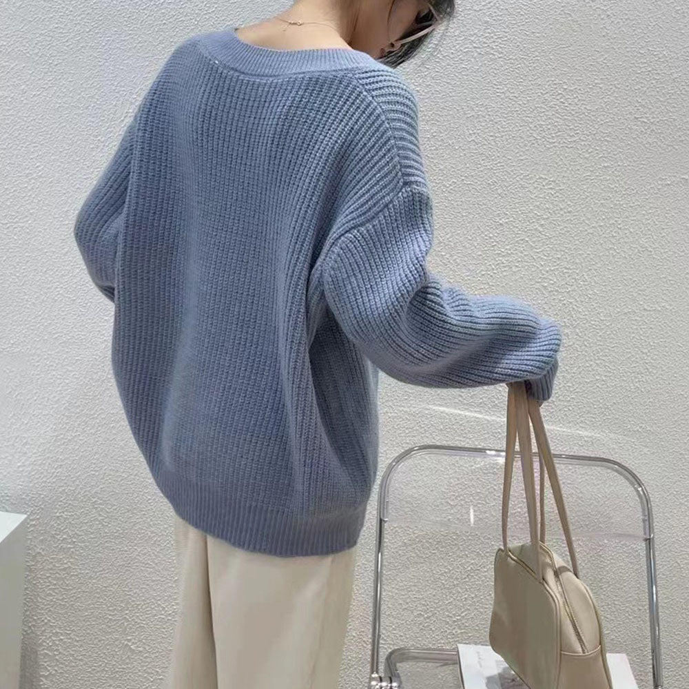 ボタンデザインVネックニット