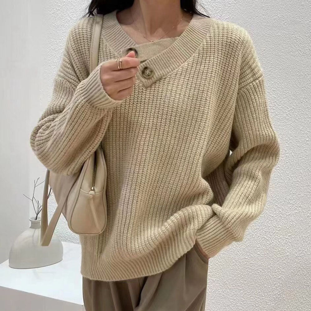 ボタンデザインVネックニット